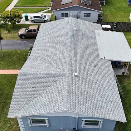 Photo of the finished roof posted by Kawika P. with their Google review